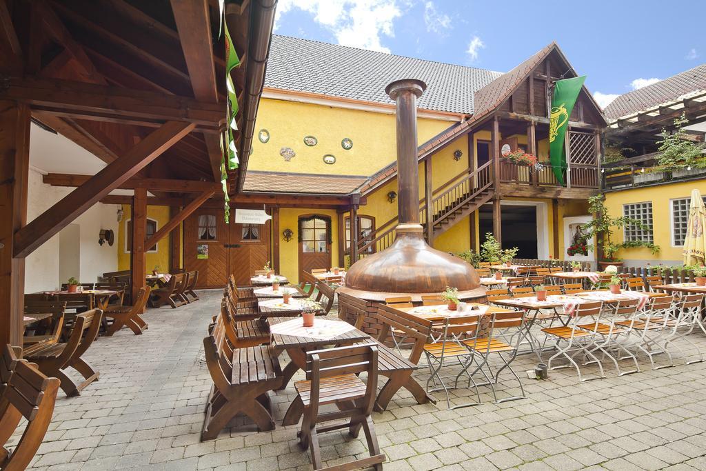 Brauerei-Gasthof Hotel Post Нессельванг Екстер'єр фото